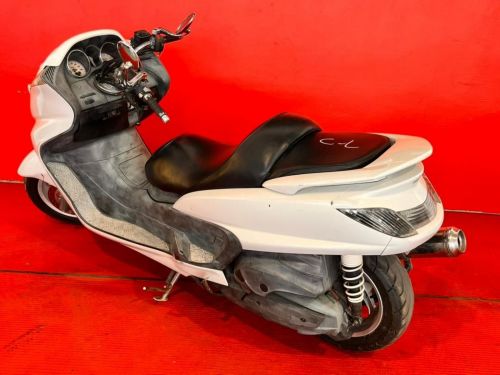Yamaha GRAND MAJESTY 250 in Namibia