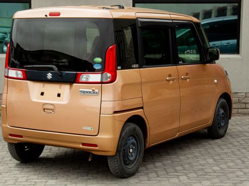 Suzuki SPACIA in Namibia