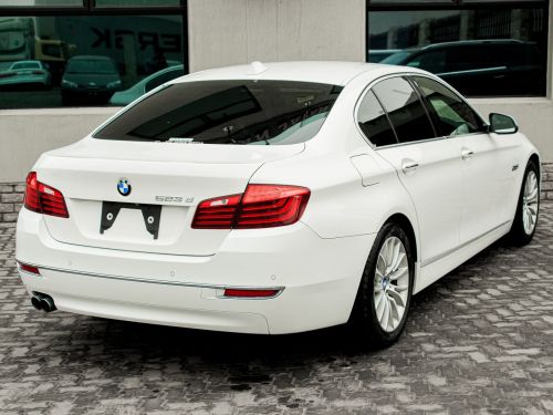 BMW 523d in Namibia