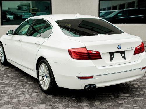 BMW 523d in Namibia