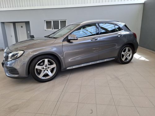 Mercedes-Benz GLA 250 in Namibia