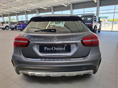 Mercedes-Benz GLA 250 in Namibia