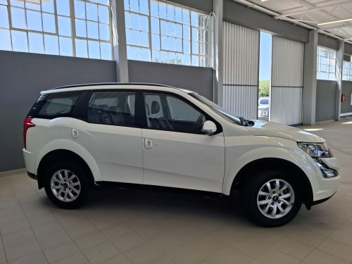 Mahindra XUV 500 W8 in Namibia
