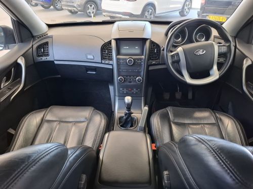 Mahindra XUV 500 W8 in Namibia