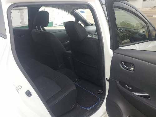 Nissan Leaf Zero Emmission elect a/t 5 Door in Namibia