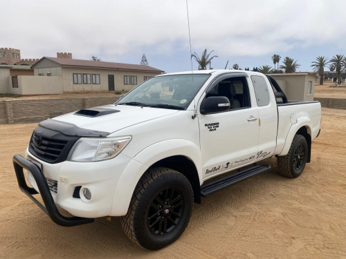 Pre-owned Toyota Hilux Extended Cab 3.0 4x4 manual for sale in 