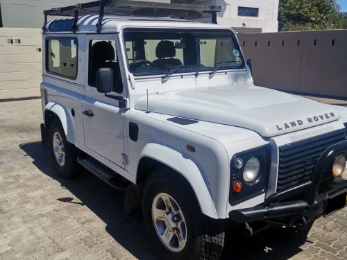 Land Rover Defender 90 2.2 Puma Td4 man in Namibia