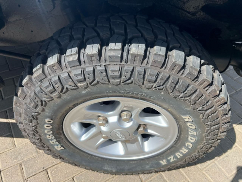 Land Rover Defender Puma 2.4 Diesel in Namibia