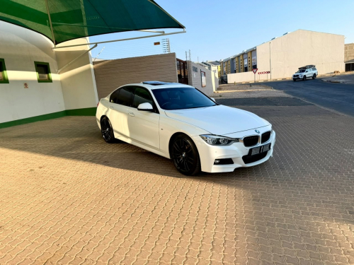 Pre-owned BMW 320i for sale in 