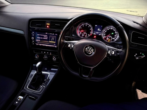 Volkswagen Golf 7.5 TSI in Namibia