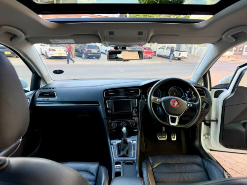 Volkswagen Golf 7 GT in Namibia