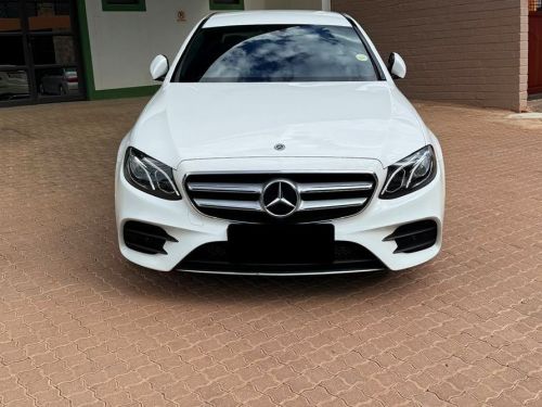 Mercedes-Benz E220 in Namibia