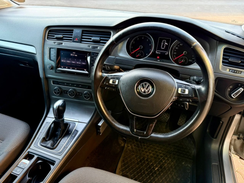 Volkswagen Golf 7 in Namibia
