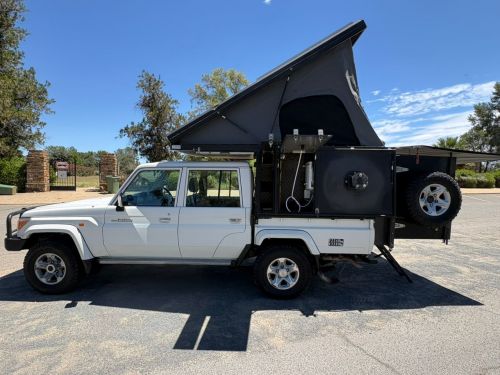 Toyota Toyota Landcruiser Double Cab V8 Diesel in Namibia