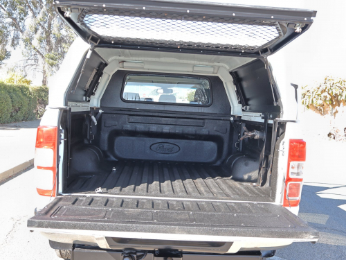 Ford Ranger 2.2 4x4 XLS Double cab Diesel Automatic in Namibia