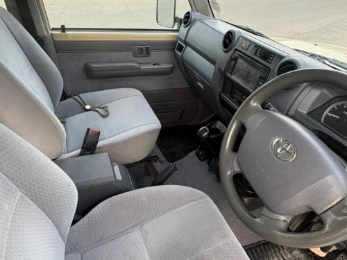 Toyota Toyota Landcruiser V8 Double Cab Diesel 4x4 in Namibia