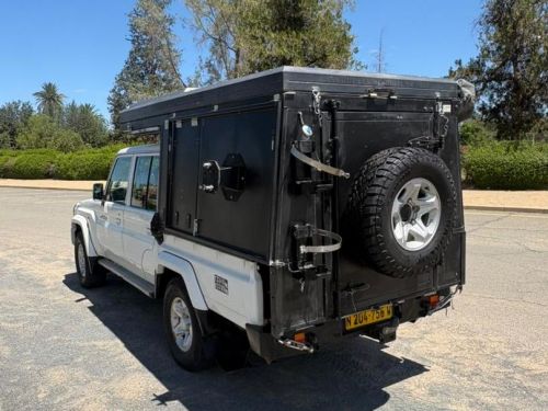 Toyota Toyota Landcruiser V8 Double Cab Diesel 4x4 in Namibia