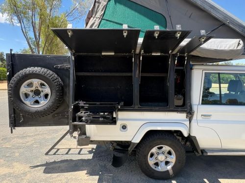 Toyota Toyota Landcruiser V8 Double Cab Diesel 4x4 in Namibia