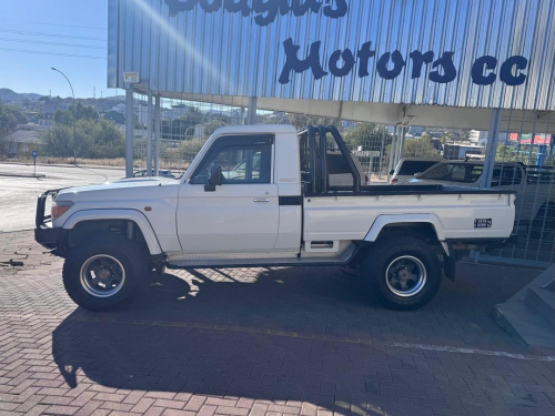 Toyota Land Cruiser 70 Series 4.5 Petrol S/C in Namibia