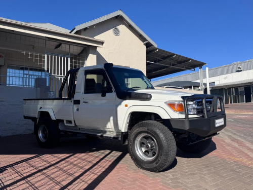 Toyota Land Cruiser 70 Series 4.5 Petrol S/C in Namibia