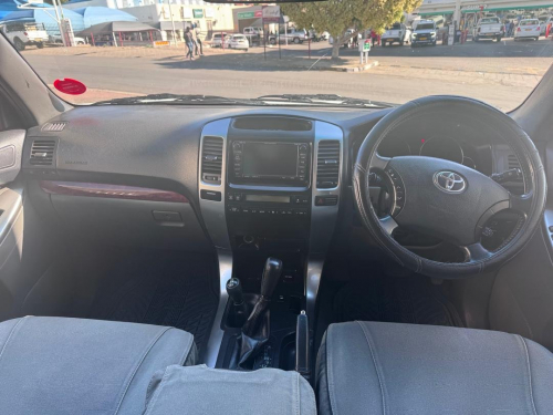 Toyota Prado VX 4.0 V6 A/T in Namibia