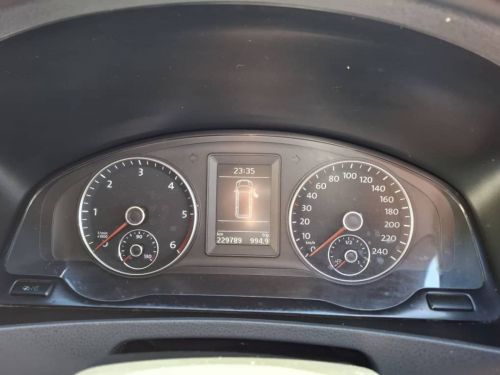 Volkswagen T5 Caravelle 2.0 BiTDi DSG 4MOT in Namibia