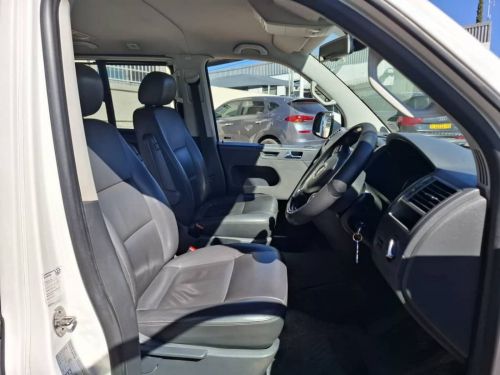 Volkswagen T5 Caravelle 2.0 BiTDi DSG 4MOT in Namibia