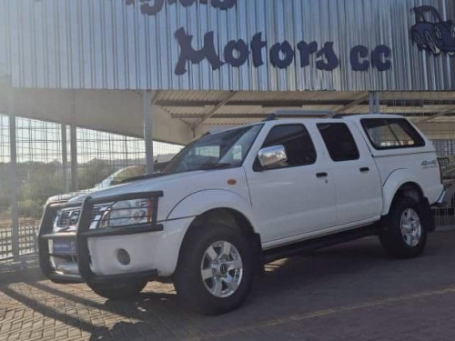 Nissan Hardbody NP300 2.5 TDi 4x4 in Namibia