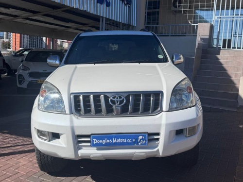 Toyota Prado VX 4.0 V6 A/T in Namibia
