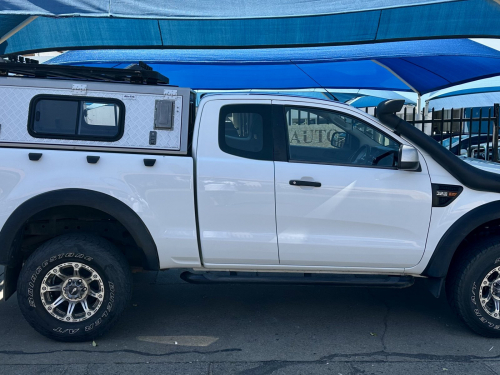 Ford Ranger  3.2 Super-cab 4x4 in Namibia