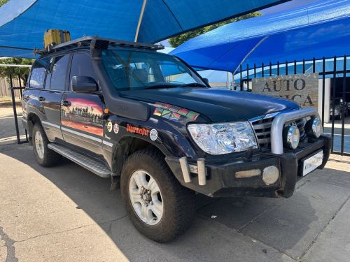 Used Toyota Landcruiser 4.2 VX TDi Auto 100 Series 24 Valve for sale in Windhoek