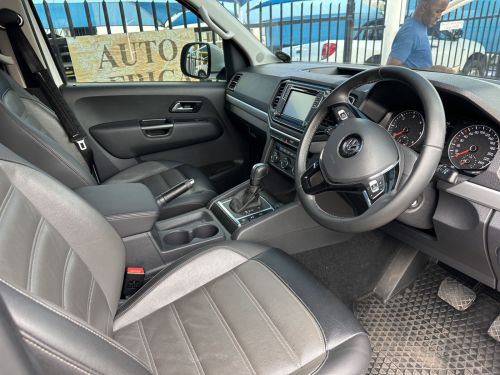 Volkswagen Amarok 3.0 Hi-Line 165 KW TDI V6 A/T D/C 4 Motion in Namibia