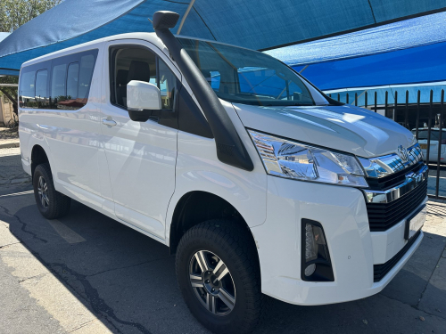 Toyota Quantum 2.8 GL Manual 4x4 11 Seater in Namibia
