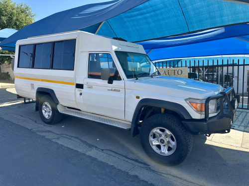 Used Toyota Landcruiser 4.2 Diesel for sale in Windhoek