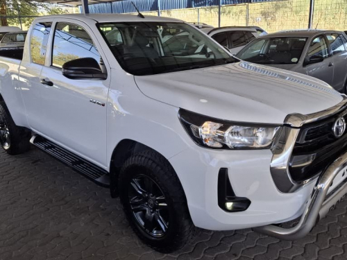Toyota HILUX 2.4 GD6 RAIDER 4X2 EXT/CAB in Namibia
