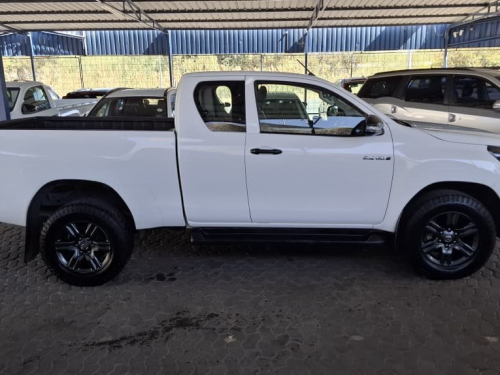 Pre-owned Toyota HILUX 2.4 GD6 RAIDER 4X2 EXT/CAB for sale in 
