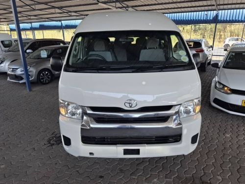Toyota QUANTUM 2.5 D4D GL 14 SEATER in Namibia