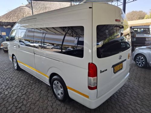 Toyota QUANTUM 2.5 D4D GL 14 SEATER in Namibia