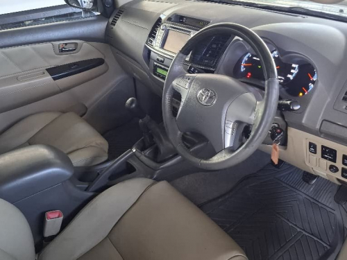 Toyota FORTUNER 3.0 D4D 4X4 MAN in Namibia