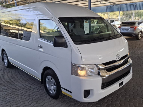 Toyota QUANTUM 2.5 D4D GL 14 SEATER in Namibia
