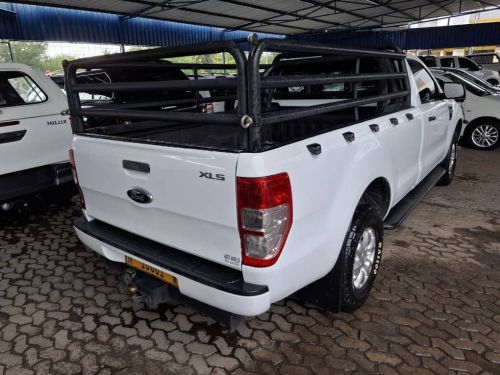 Ford RANGER 2.2 XLS 4X2 LWB in Namibia