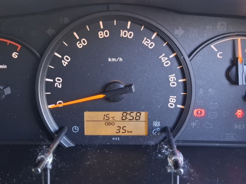 Toyota QUANTUM 2.5 D4D 14 SEATER GL in Namibia