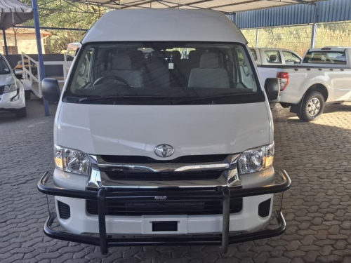 Toyota QUANTUM 2.5 D4D 14 SEATER GL in Namibia