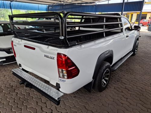 Toyota HILUX 2.4 GD LWB S/CAB in Namibia