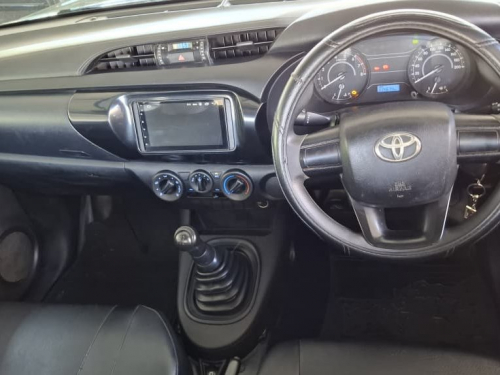 Toyota HILUX 2000 VVTI A/CON in Namibia