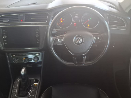 Volkswagen TIGUAN 1.4 TSI COMFORTLINE DSG in Namibia