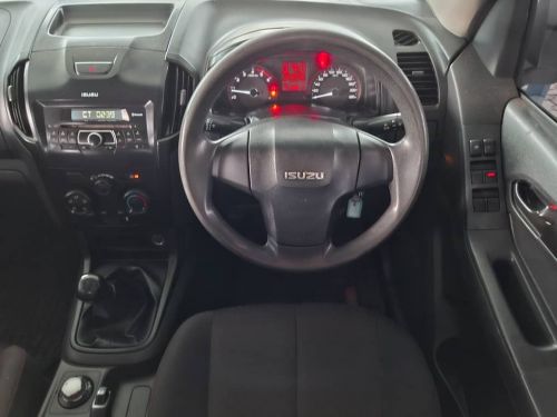 Isuzu D-MAX 250 HI-RIDER 4X4 D/CAB MAN in Namibia