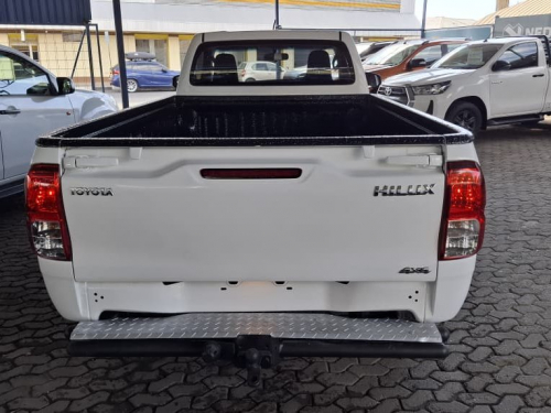 Toyota HILUX 2.4 GD6 SR 4X4 S/CAB in Namibia