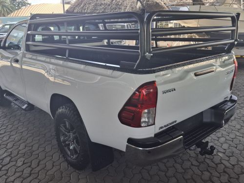 Toyota HILUX 2.4 RAIDER 4X4 S/CAB AUTO in Namibia