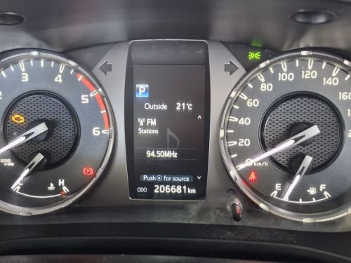 Toyota HILUX 2.4 RAIDER 4X4 S/CAB AUTO in Namibia